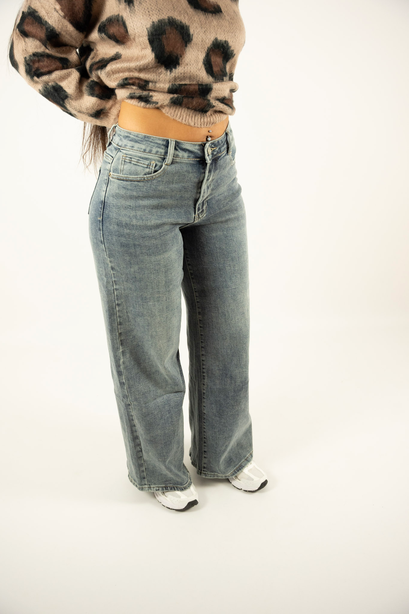 Jean taille haute coupe large – Bleu délavé