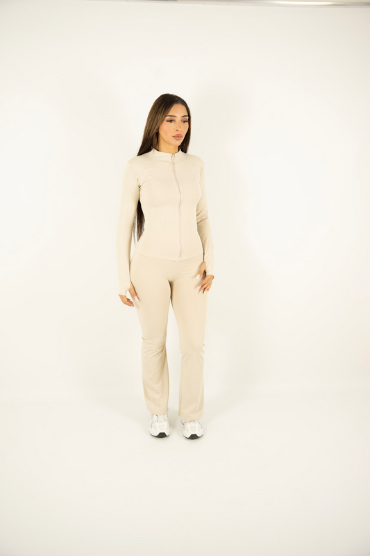 Ensemble beige – Veste zippée & Pantalon flare