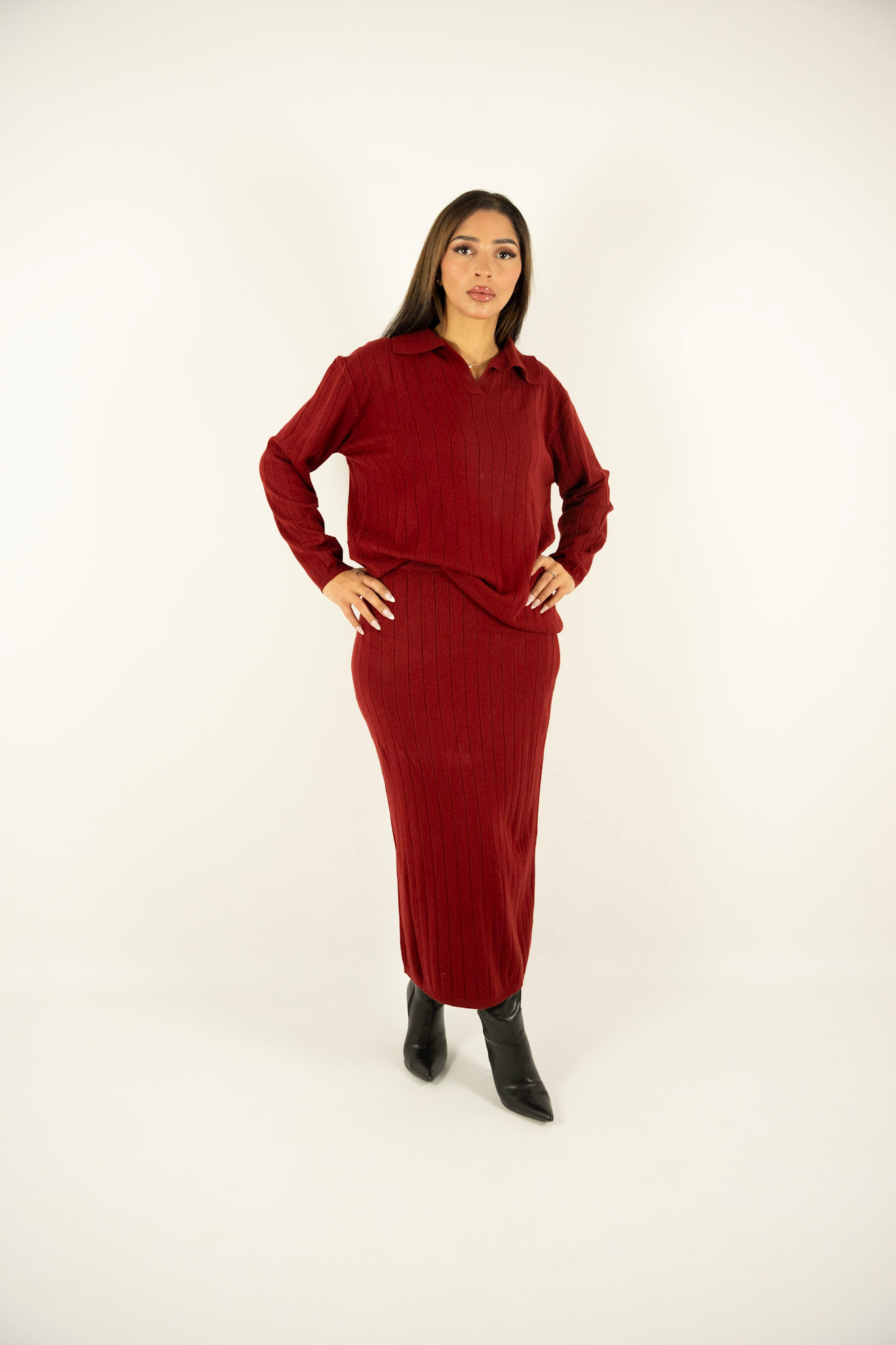 Ensemble bordeaux en maille – Pull col polo & Jupe longue